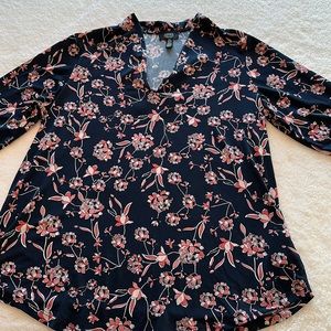 Jones NY size large blouse, blue with rose and pink flowers.